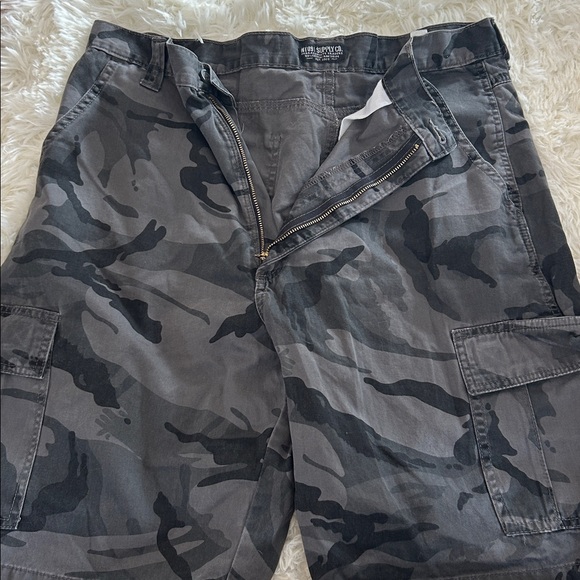 Men's Camouflage Cargo Shorts size 36 - Picture 1 of 3